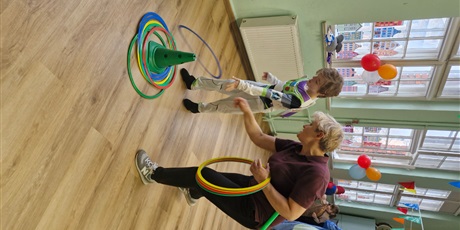 Powiększ grafikę: bal-karnawalowy-nie-z-tej-ziemii-675146.jpg