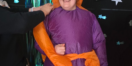 Powiększ grafikę: bal-karnawalowy-nie-z-tej-ziemii-675154.jpg