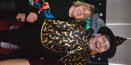 Powiększ grafikę: bal-karnawalowy-nie-z-tej-ziemii-675158.jpg