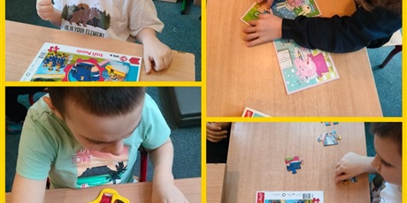 Powiększ grafikę: Kolaż 4 zdjęć, 1 zdjęcie widać twarz ucznia, 3 zdjęcia ujęcie z góry. Widać stoliki z puzzlami o różnej liczbie elementów: Świnka Pepa, Strażak Sam.