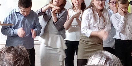 Powiększ grafikę: festiwal-piosenki-religijnej-617217.jpg