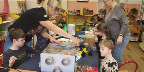 Powiększ grafikę: projekt-edukacyjny-edukosmos-655473.jpg