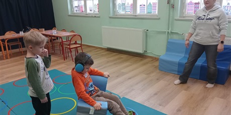 Powiększ grafikę: razem-odkrywamy-swiat-677063.jpg