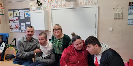 Powiększ grafikę: warsztaty-swiateczne-w-oet-viic-i-viiia-667141.jpg