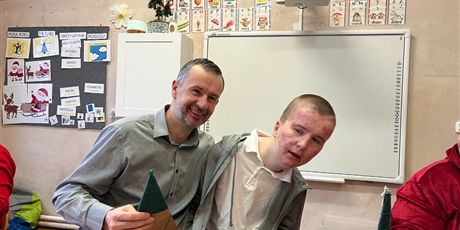 Powiększ grafikę: warsztaty-swiateczne-w-oet-viic-i-viiia-667144.jpg