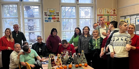 Powiększ grafikę: warsztaty-swiateczne-w-oet-viic-i-viiia-667146.jpg