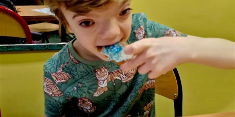 Powiększ grafikę: warsztaty-z-teczowa-jedyneczka-666351.jpg