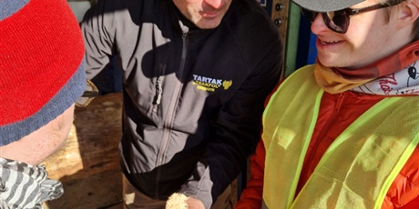 Powiększ grafikę: z-ponowna-wizyta-w-tartaku-649037.jpg