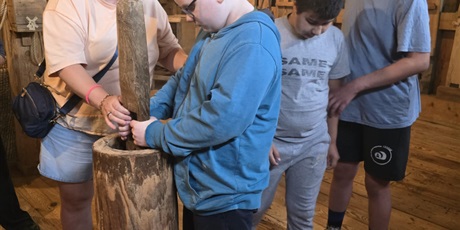 Powiększ grafikę: zagroda-edukacyjna-u-mlynarza-700610.jpg